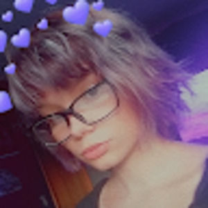 Meet your Posher, Ellyssa